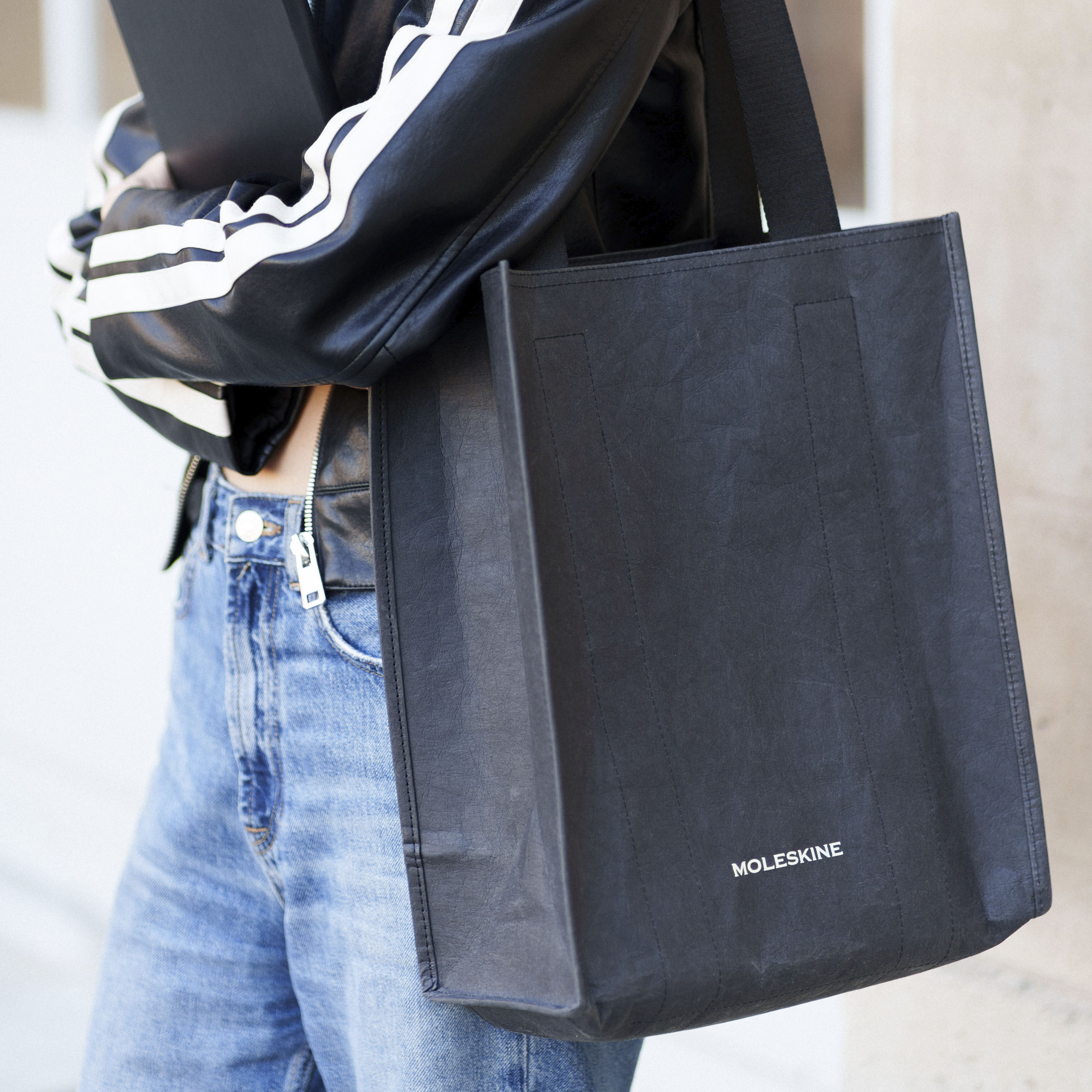 ペーパーメイドショッパー ブラック